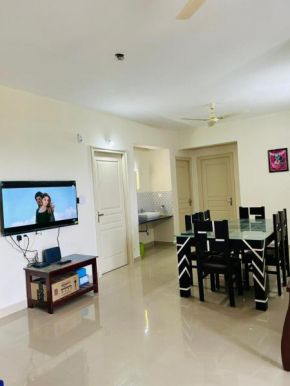 Valley Service Apartments Varsha